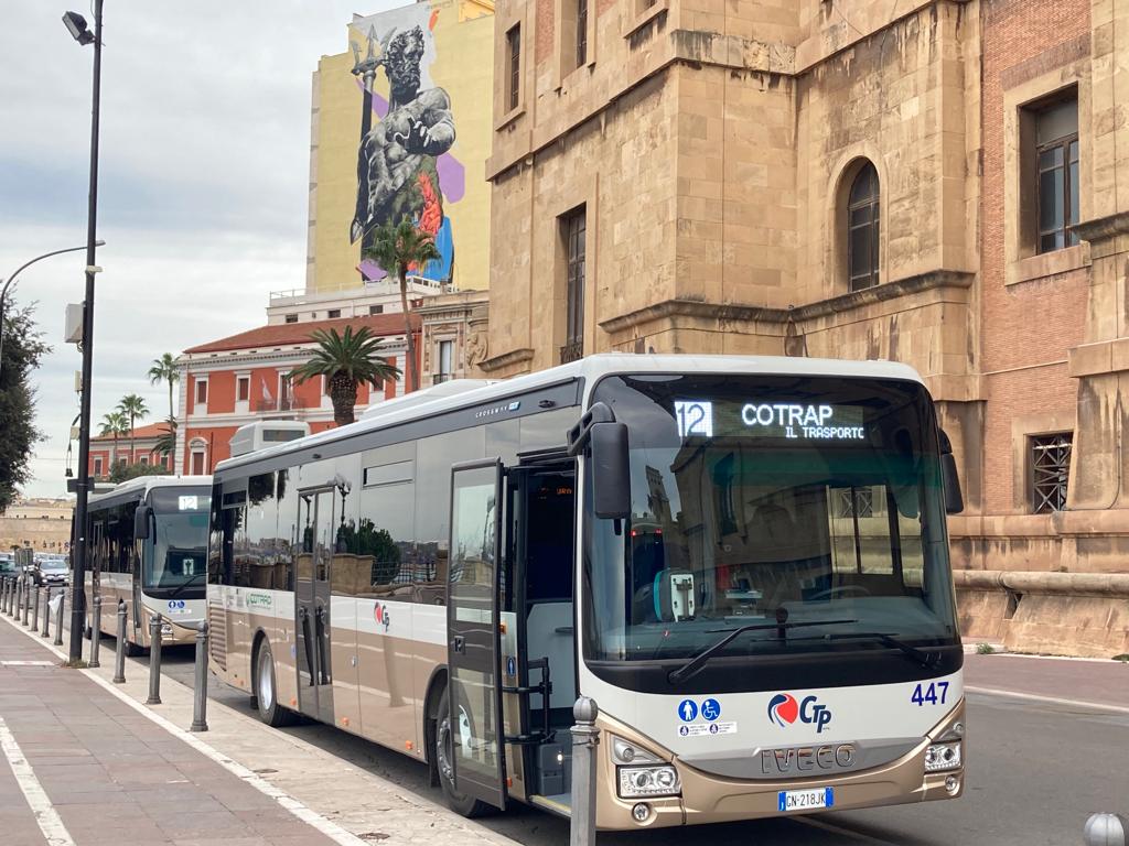 Nuovi autobus ibridi Ctp Taranto 28102023